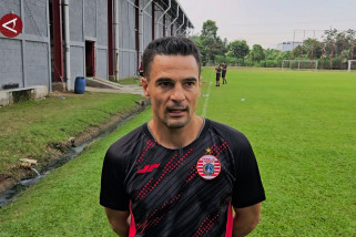 Serangkaian Hasil Buruk Persija Tidak Membuat Carlos Pena Tertekan